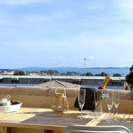 Apartment Carele Cosy Pour 6 Personnes Avec Vue Mer A